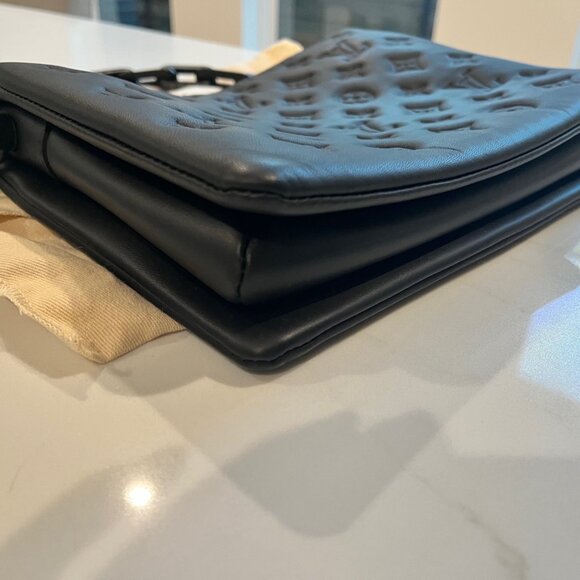 Limited Edition LOUIS VUITTON Coussin PM Black Out - Picture 5 of 8
